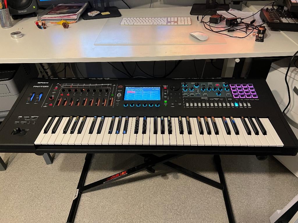 Roland Fantom 6 - geen EX, Muziek en Instrumenten, Ophalen, Zo goed als nieuw, 61 toetsen, Roland