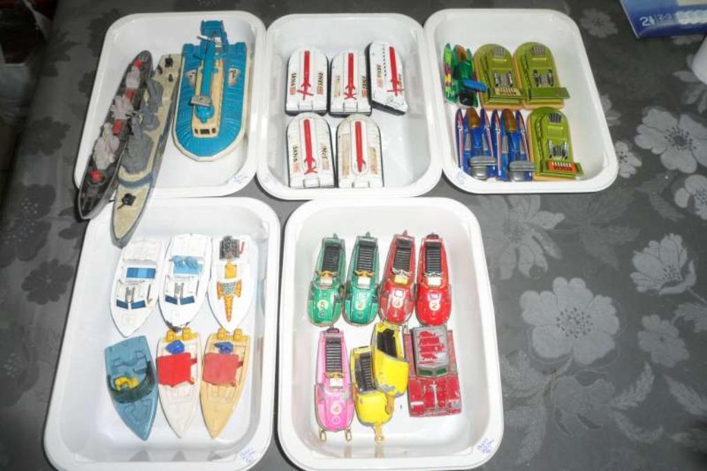 Matchbox & majorette boten / hovercrafts, Ophalen of Verzenden, Gebruikt, Motorboot, Schaalmodel