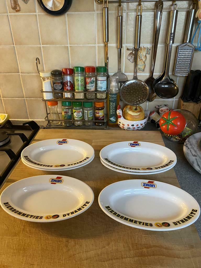 Lot van 6 kleine amuse schaaltjes zwan