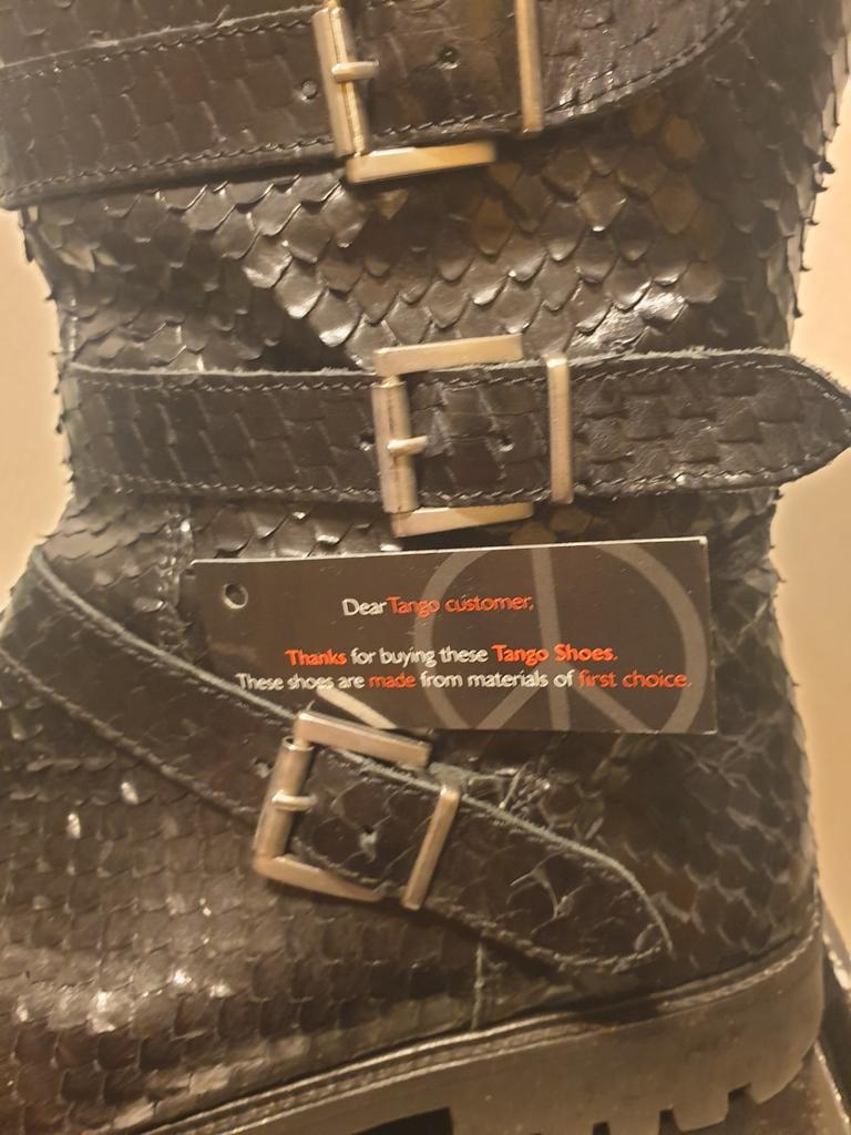 Chaussures et bottes Tanga 41, Enlèvement
