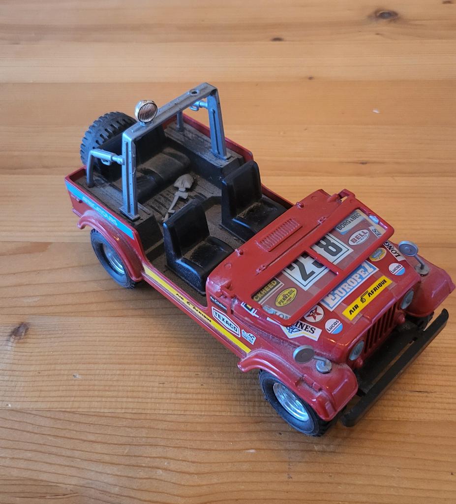 Voiture de collection - Jeep CJ-7 (1/24), Enlèvement ou Envoi, Utilisé, Voiture, Burago