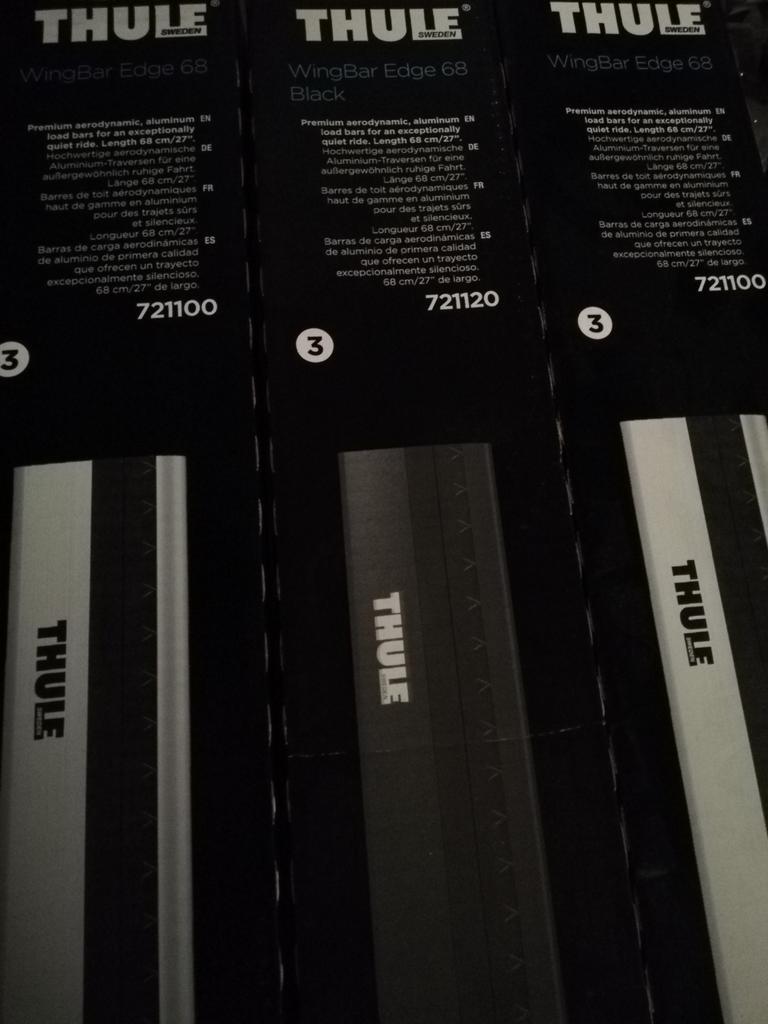 Barres Thule WingBar Edge noires et gris argenté et kit Thul, Enlèvement ou Envoi
