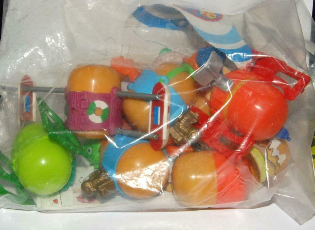 Veel Kinderballen Kapselfiguren K00 K01 K02 K03 K04, Ophalen of Verzenden, Zo goed als nieuw, K-nummers