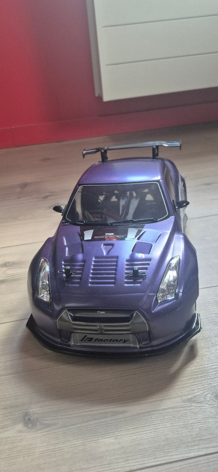 rc drift car Team Magic R35, Enlèvement