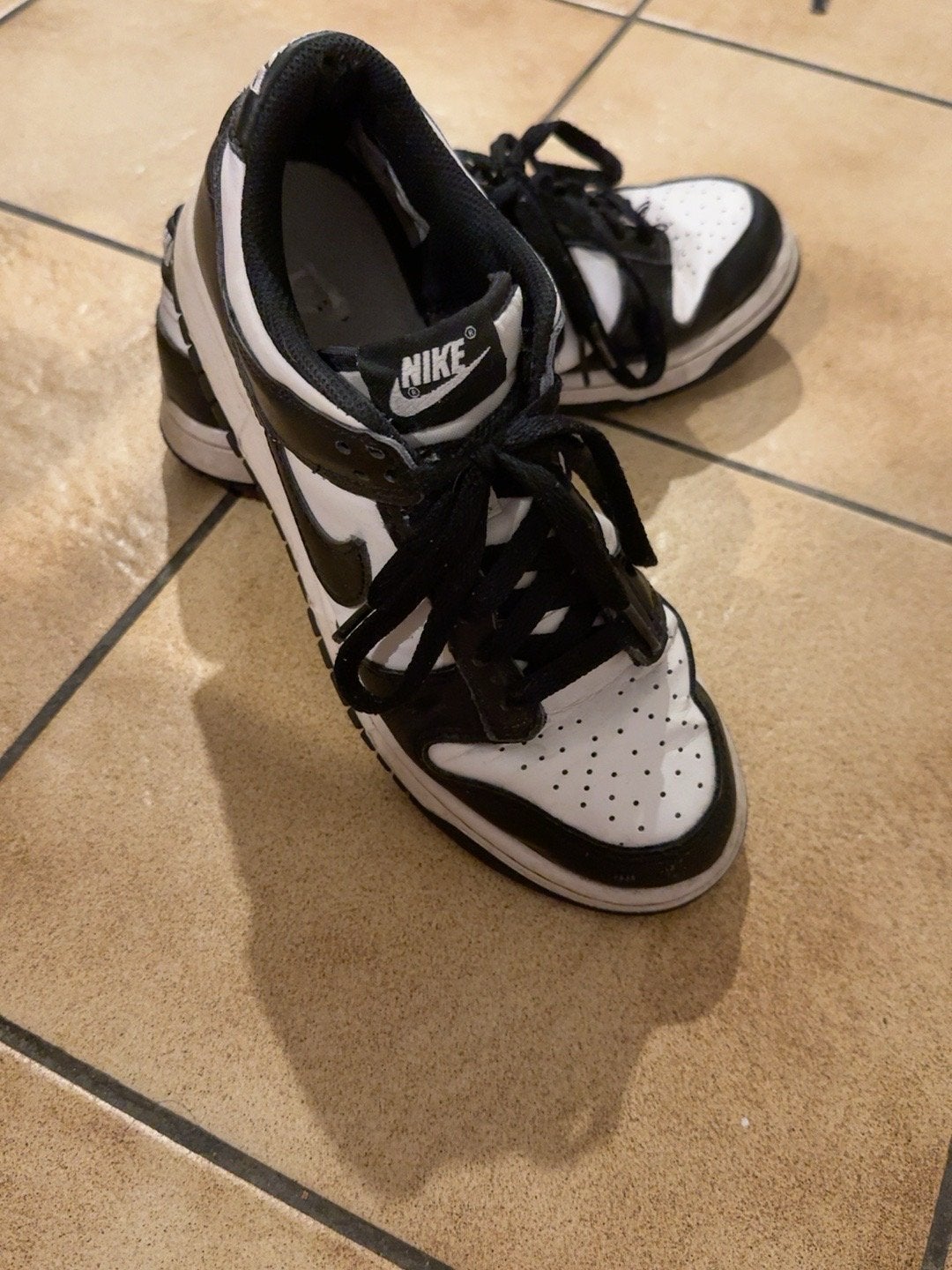 Nike Dunk Low noir/blanc – taille 39, Sneakers et Baskets, Enlèvement, Porté, Blanc
