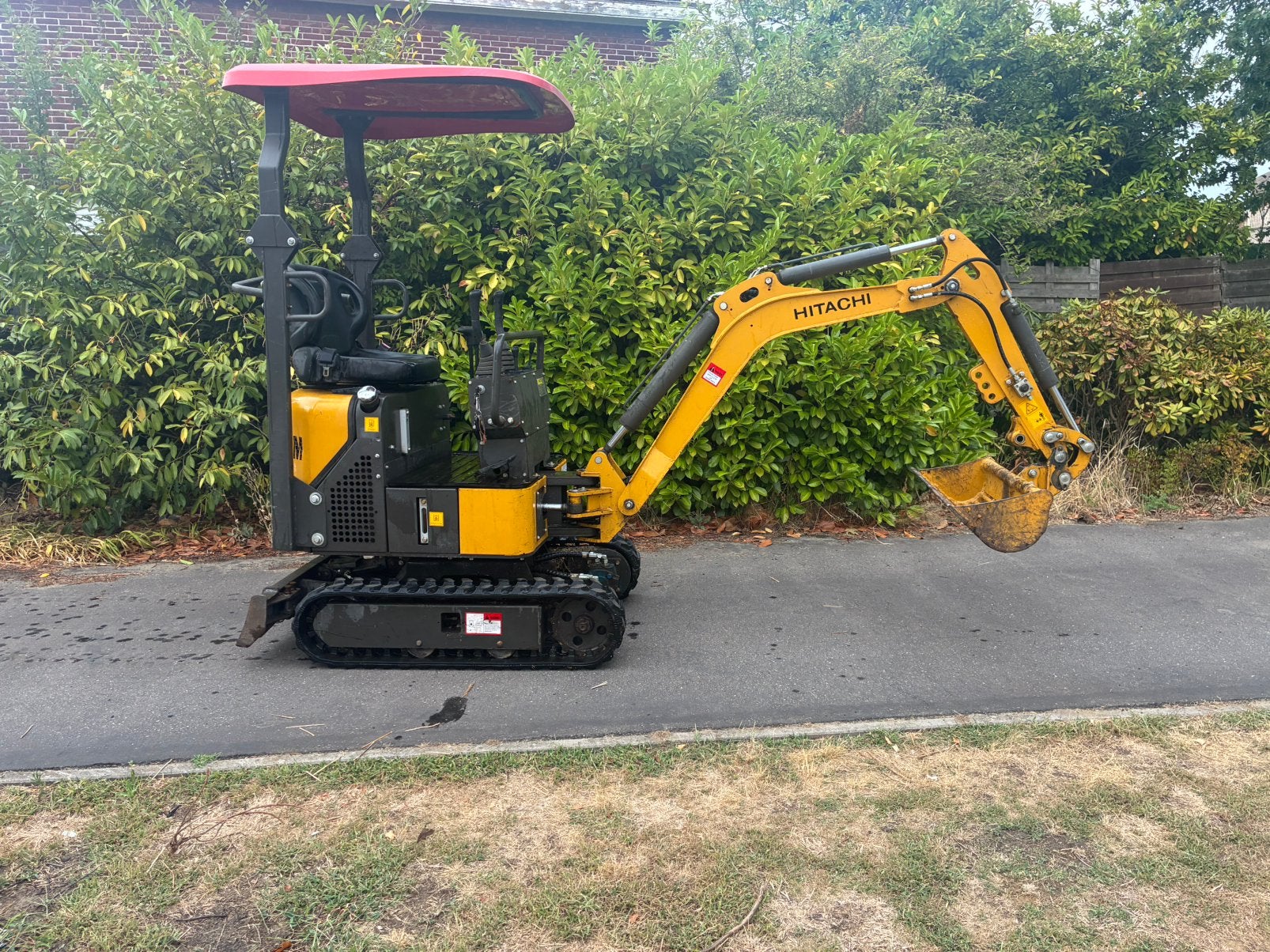 Mini-pelle WCM CTX8010 4 godets différents inclus, Articles professionnels, Machines & Construction | Grues & Excavatrices, Enlèvement
