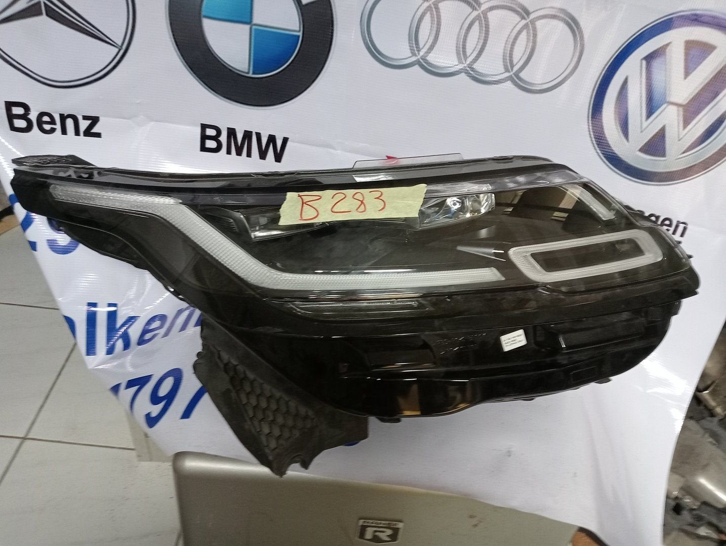 Range Rover VELAR L56018MY  koplamp rechts, Land Rover, -, Utilisé, -