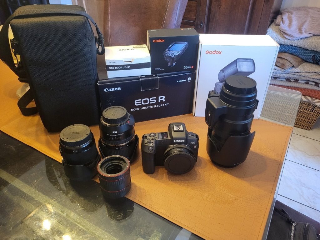 Canon EOS R + Complete Lensset en Extra's, 30 mégapixels, Canon, Écran inclinable/pivotant, Enlèvement