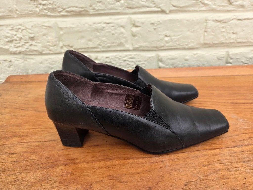 Zwarte leren pumps maat 39, Vêtements | Femmes, Enlèvement ou Envoi, Escarpins, Comme neuf, Orchard