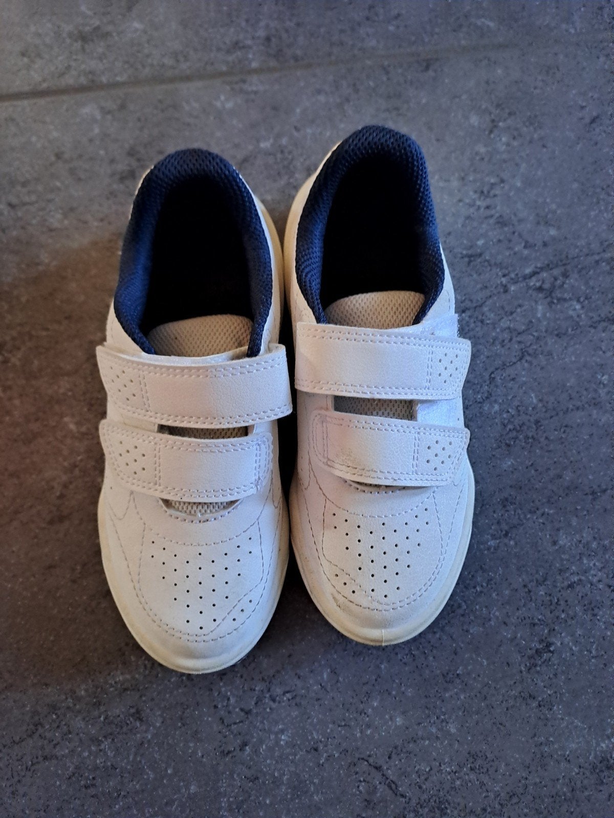 Chaussures de gym Decathlon 28, Garçon ou Fille, Decathlon, Comme neuf, Enlèvement