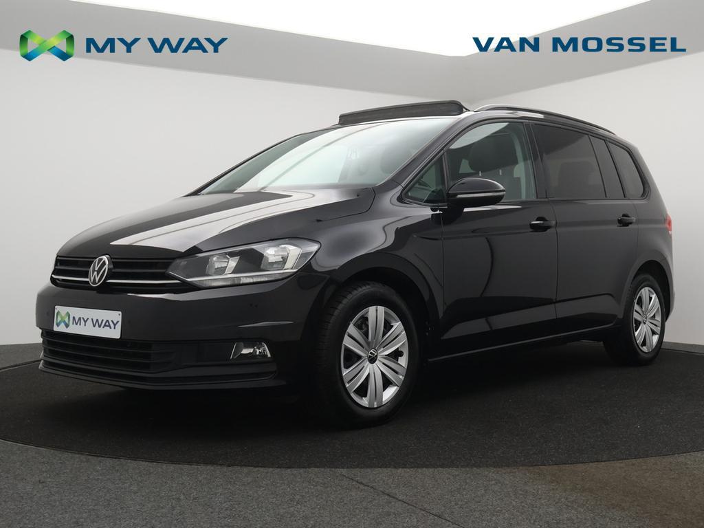 Volkswagen Touran Touran 1.5 TSI Trendline OPF DSG (EU6AP), Auto's, Automaat, Monovolume, Zwart, https://public.car-pass.be/vhr/6b7d31e7-176e-48b0-96f2-c11af500ab9d