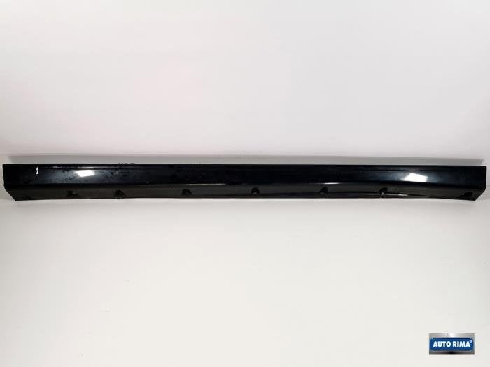 Seuil gauche d'un Volvo 850 (019), Autos : Pièces & Accessoires, Carrosserie & Tôlerie, -, 3 mois de garantie, -, -