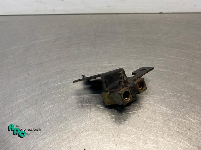 Distributeur de pression des freins d'un Nissan Qashqai (Qas, -, 3 mois de garantie, Utilisé, -