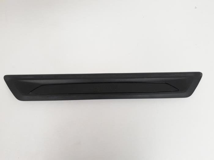 Bande décorative d'un BMW 1-Serie, -, 3 mois de garantie, Utilisé, -