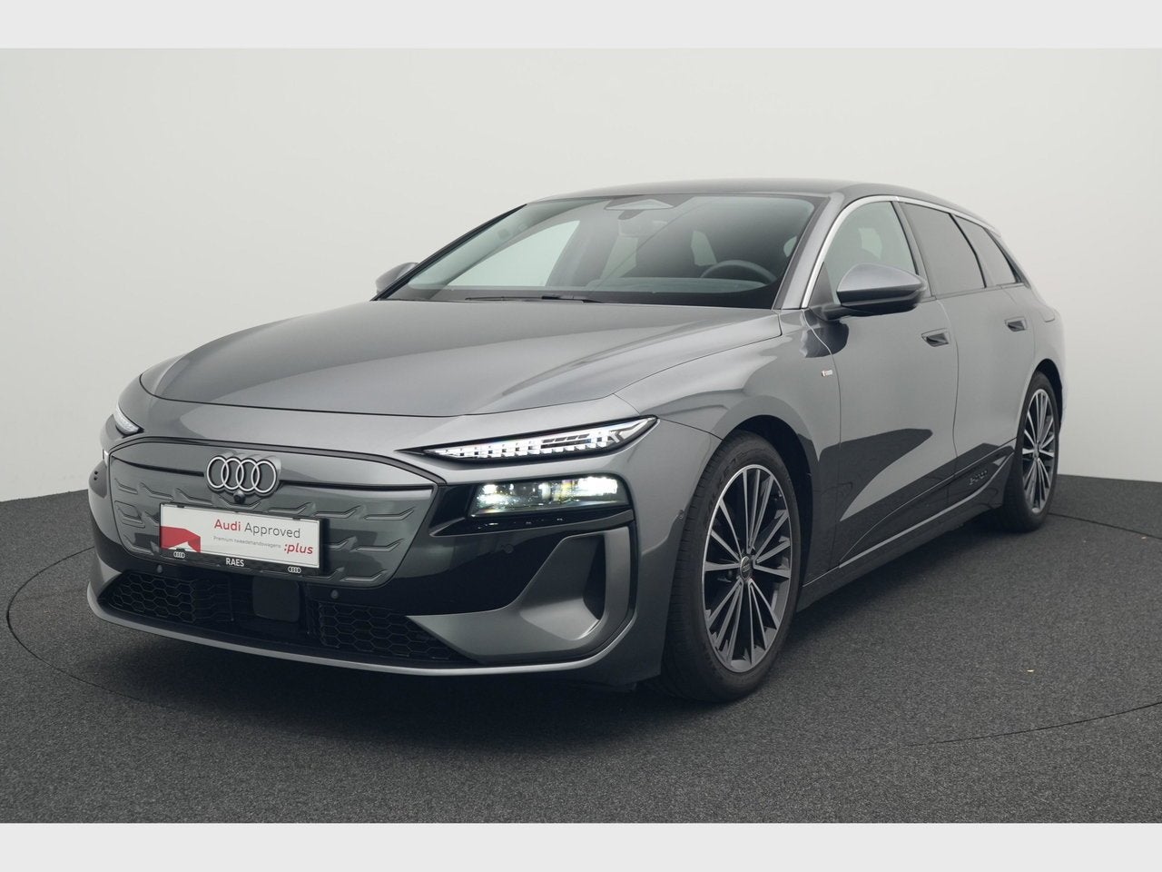 Audi A6 Avant e-tron /Luchtvering/360Â°/B&O/ 83 kWh S line 5, Automaat, Elektrisch, Break, LED dagrijverlichting