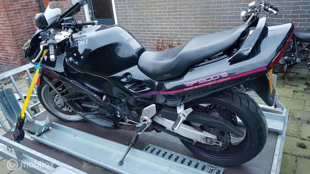 Suzuki RF 900R compleet maar in ONDERDELEN, Gebruikt, Ophalen of Verzenden