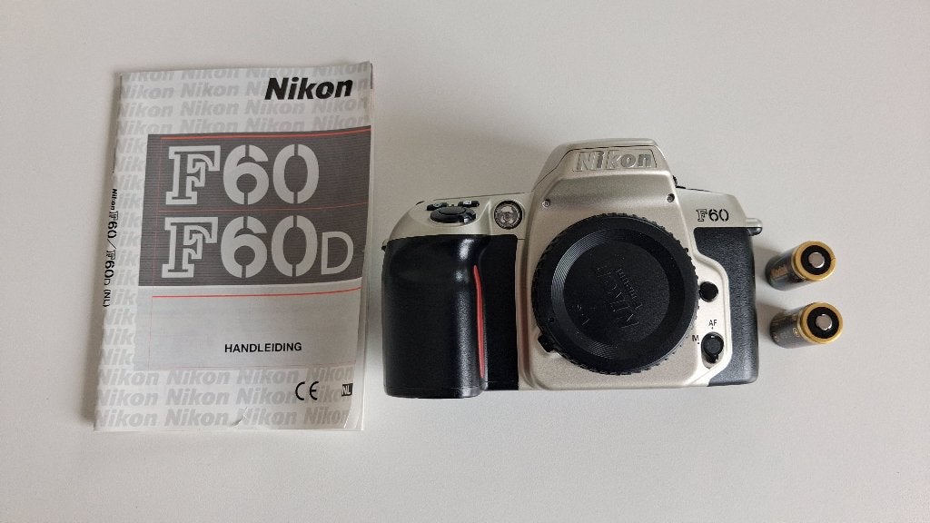 Nikon F60 met of zonder Tamron lens, Audio, Tv en Foto, Ophalen, Gebruikt, Spiegelreflex, Nikon