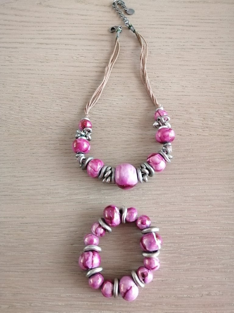 verschillende kettingen met kralen, Handtassen en Accessoires, Kettingen, Kunststof, Verstelbaar, Overige kleuren, Ophalen of Verzenden