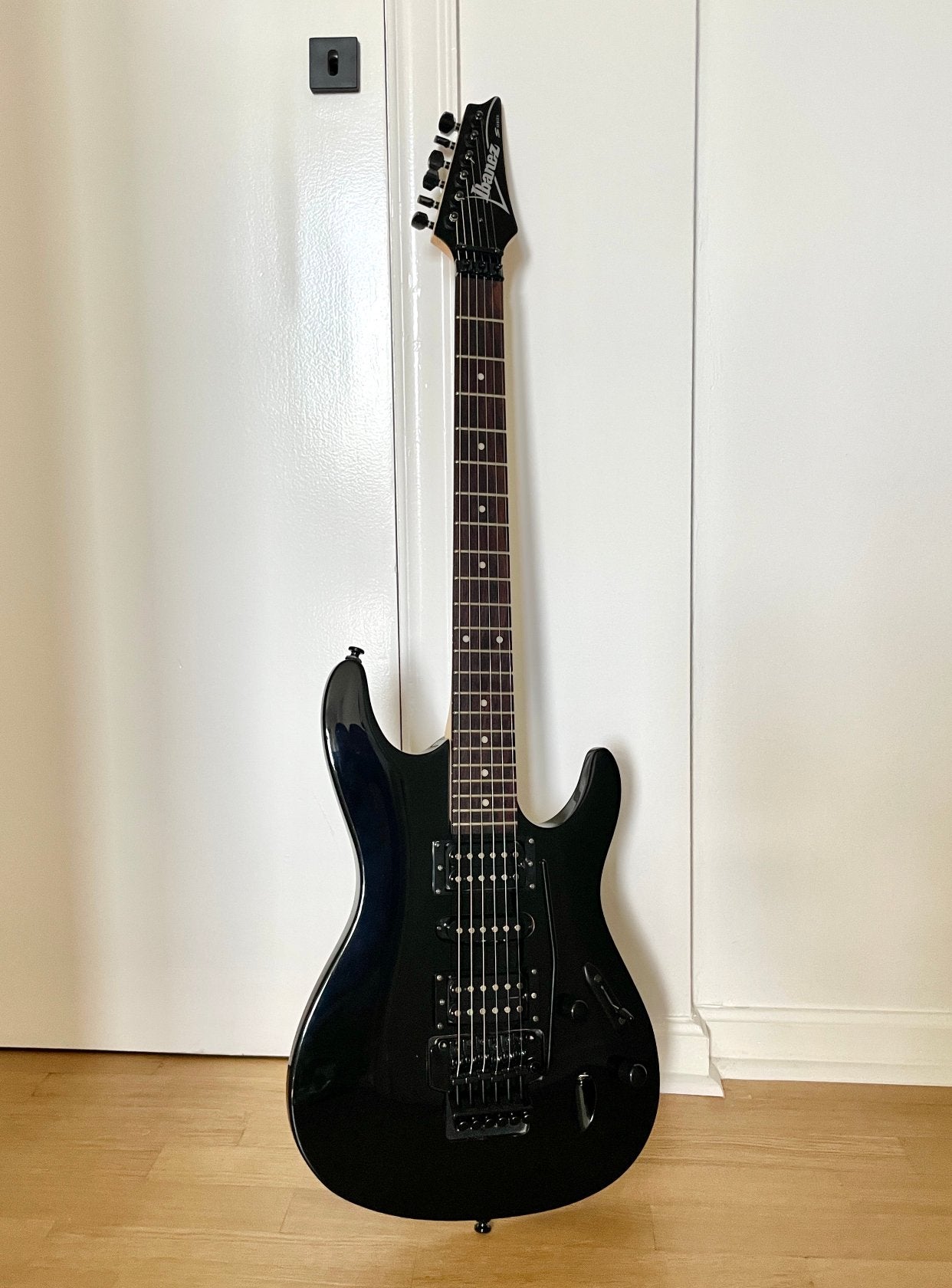 Guitare electrique IBANEZ S270 (droitier) 1997 !, Musique & Instruments, Enlèvement ou Envoi, Comme neuf
