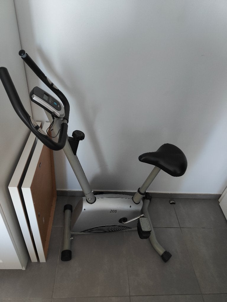 vélo d'appartement, Sports & Fitness, Jambes, Enlèvement, Utilisé, Vélo d'appartement