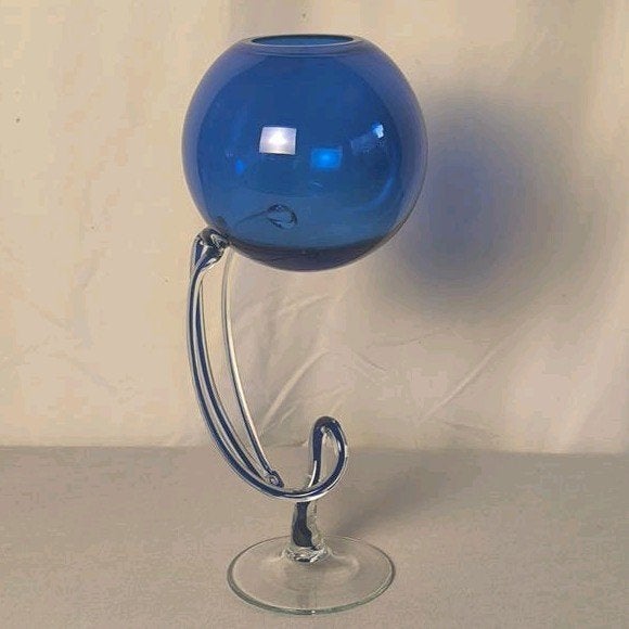 Vase à boule vintage Jozefina Krosno « Swan Neck » bleu coba, Antiquités & Art, Enlèvement ou Envoi