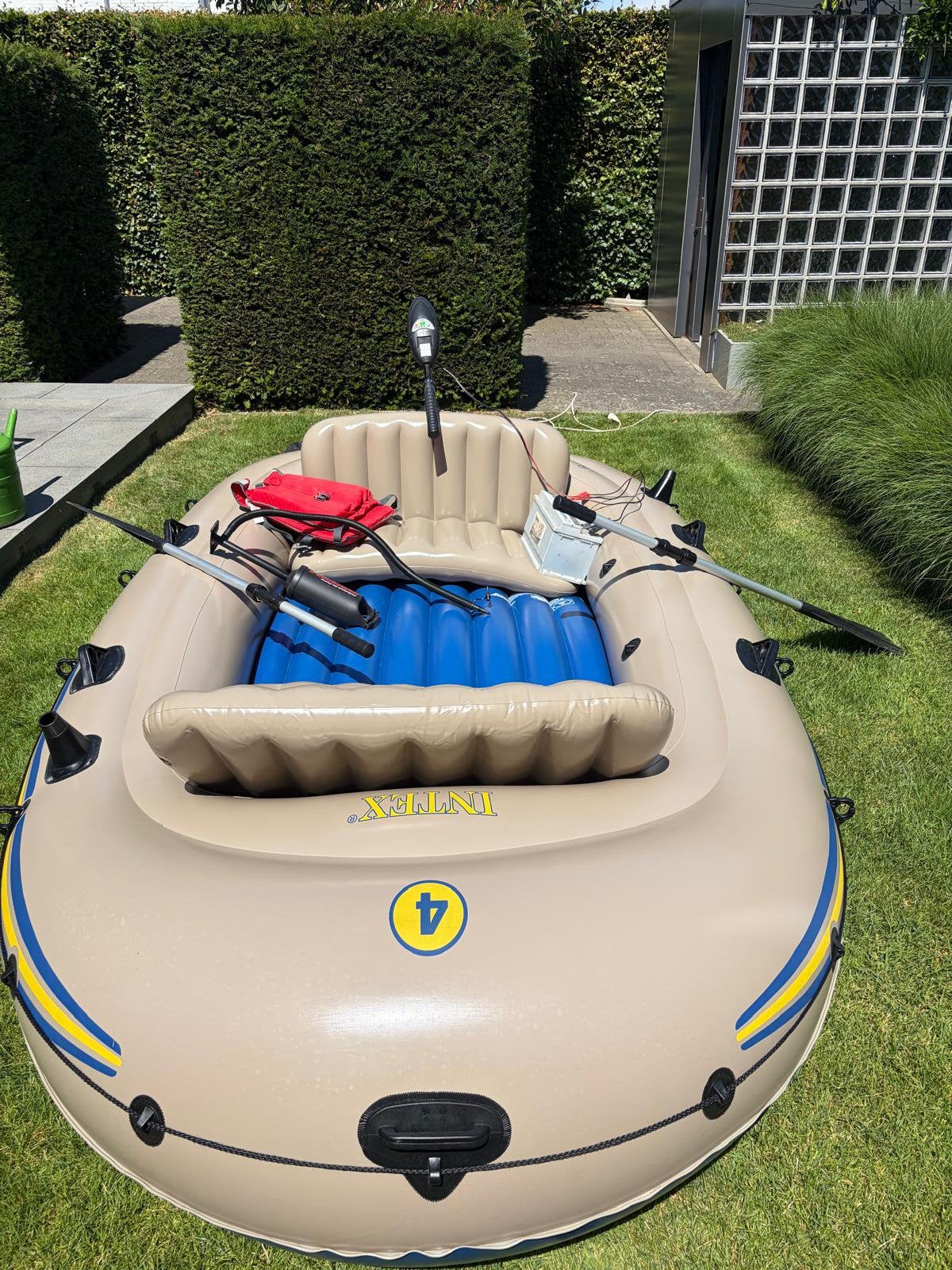 Roeiboot intex excursion met electro motor, Enlèvement, Comme neuf