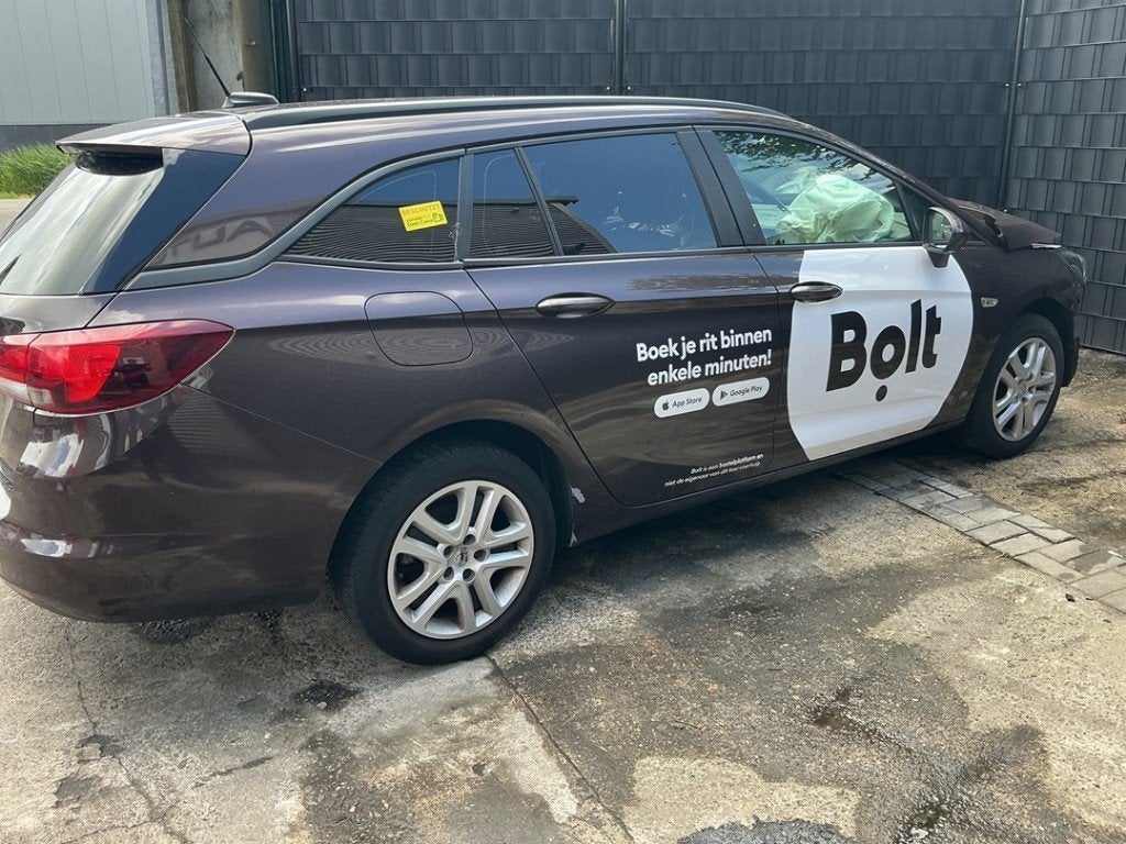 REMKLAUW RECHTS ACHTER Opel Astra K Sports Tourer, Gebruikt, Opel, Opel Automobile GmbH, Kontakt-opel@opel.com