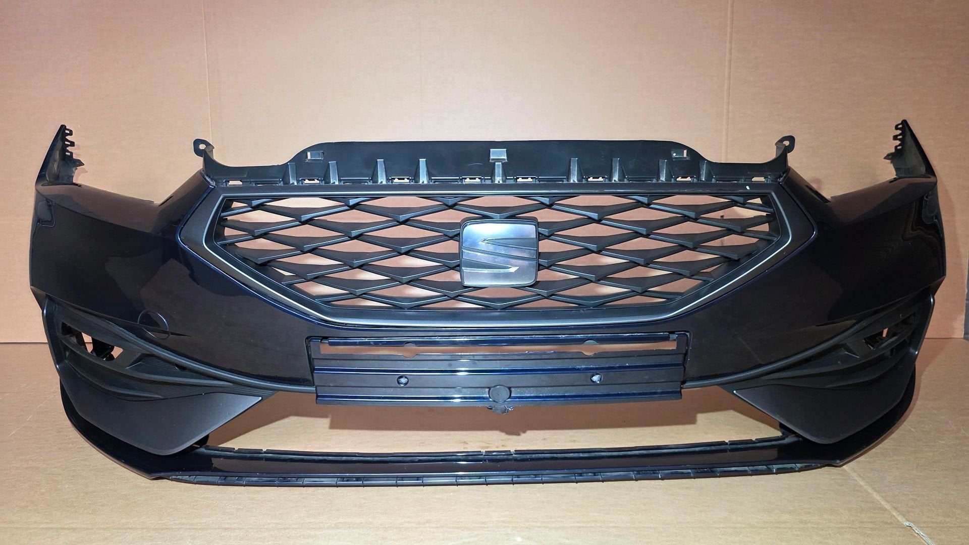 Voorbumper Seat Leon IV 4 5FA FR ORGINEEL bj.2021-2025 6xPDC, Gebruikt, -, Voor, Ophalen of Verzenden