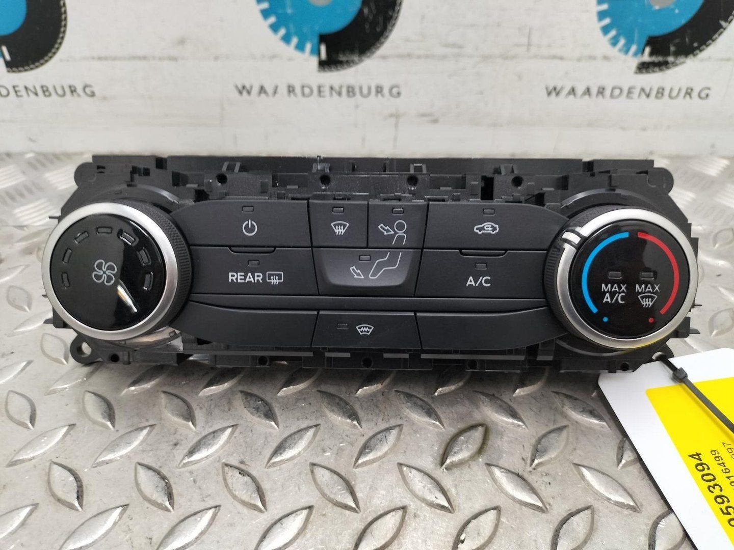 FORD FOCUS ST LINE KACHEL BEDIENINGSPANEEL 2020, Ophalen of Verzenden, Gebruikt, ARN erkend