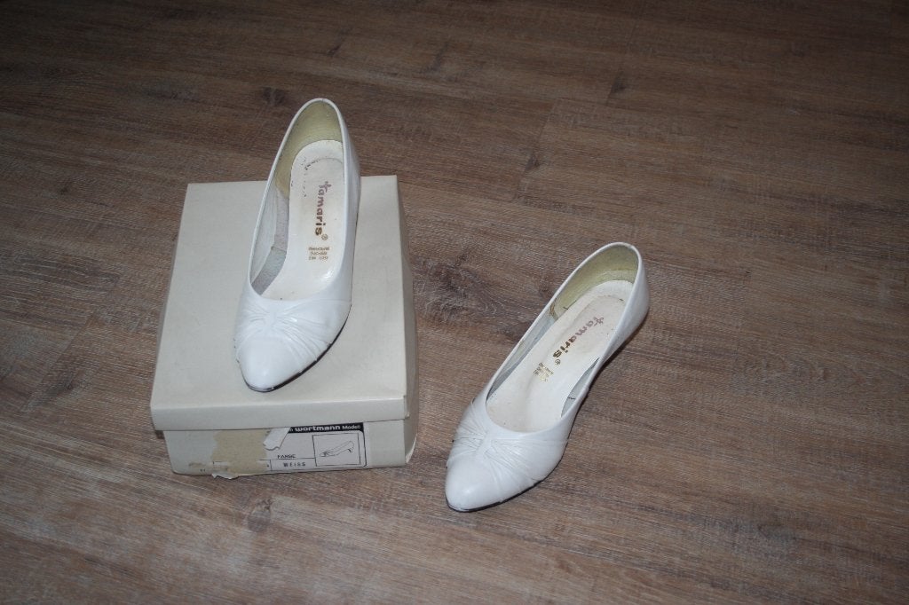 Witte schoen, Kleding | Dames, Schoenen met lage hakken, Wit, Zo goed als nieuw, Ophalen