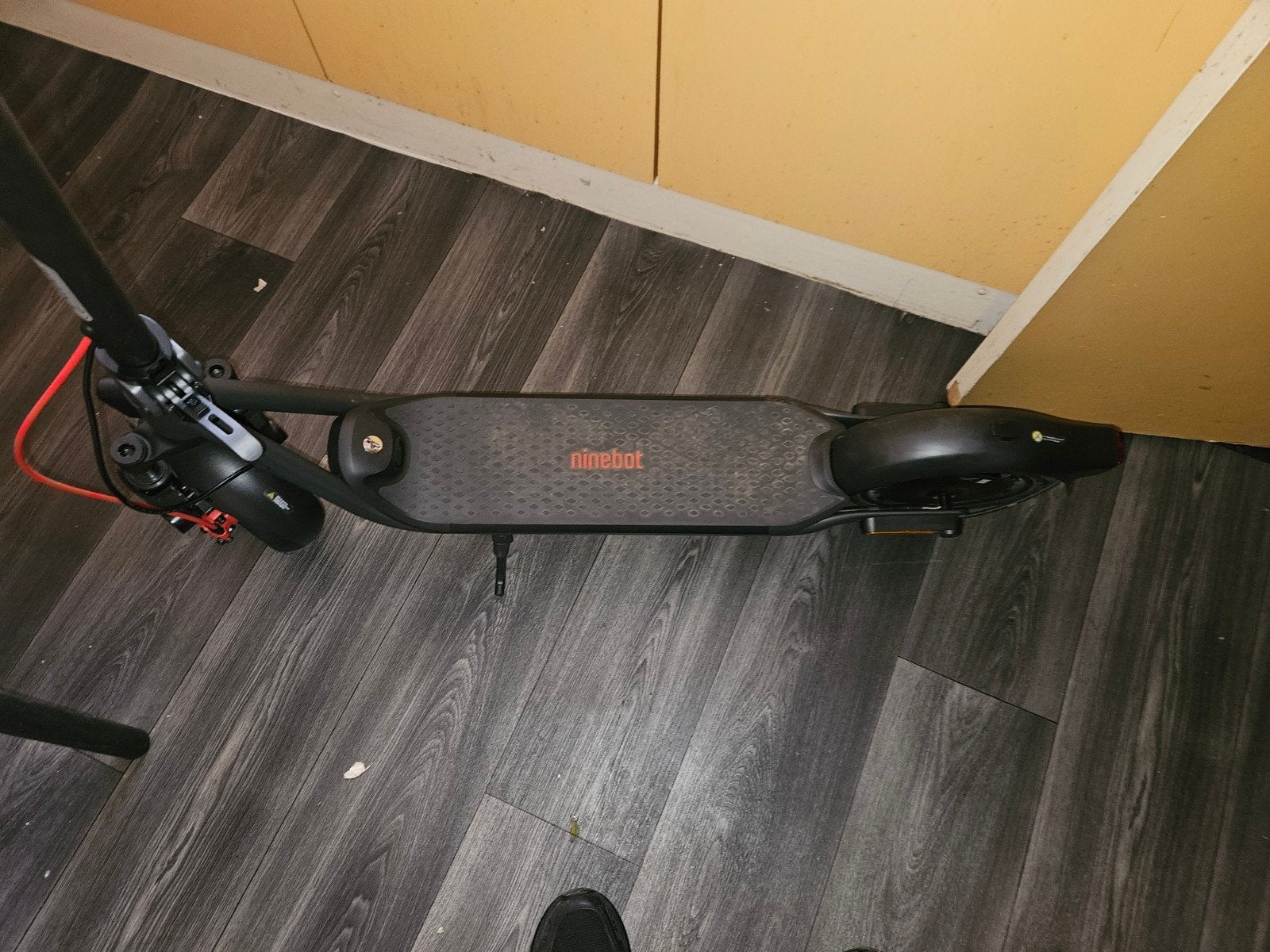 Segway-Ninebot F2 Pro II – Zo goed als nieuw + Factuur, Fietsen en Brommers, Steps, Ophalen, Segway ninebot, Zo goed als nieuw