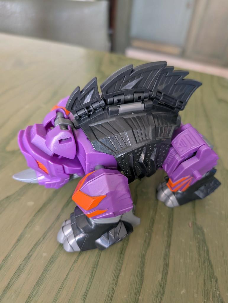 Transformer dino speelgoed – robot / neushoorn / triceratops, Ophalen, Zo goed als nieuw