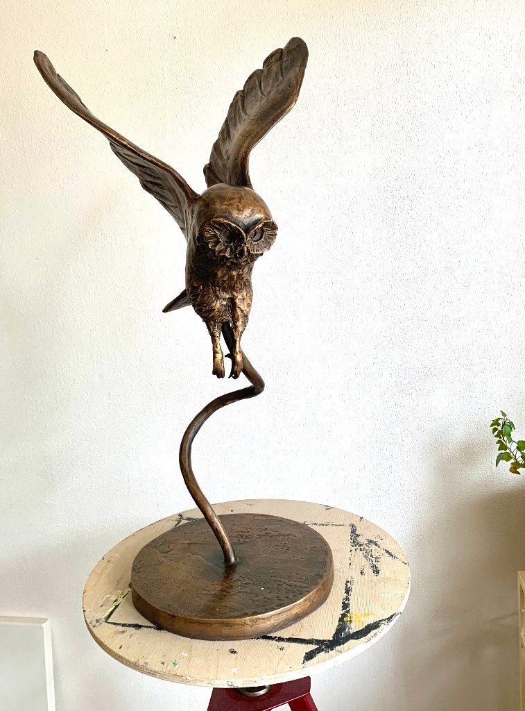 Bronzen beeld van vliegende uil, Ophalen of Verzenden, Brons, Beeld