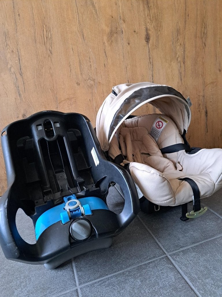 Autostoel 0+ Maxi Cosi met basis, Zo goed als nieuw, Isofix, Ophalen, 0 t/m 10 kg