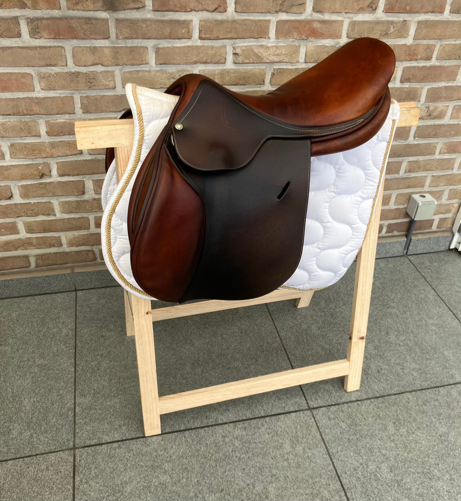 Springzadel Butet 17,5 inch, Dieren en Toebehoren, Ophalen of Verzenden, Zo goed als nieuw