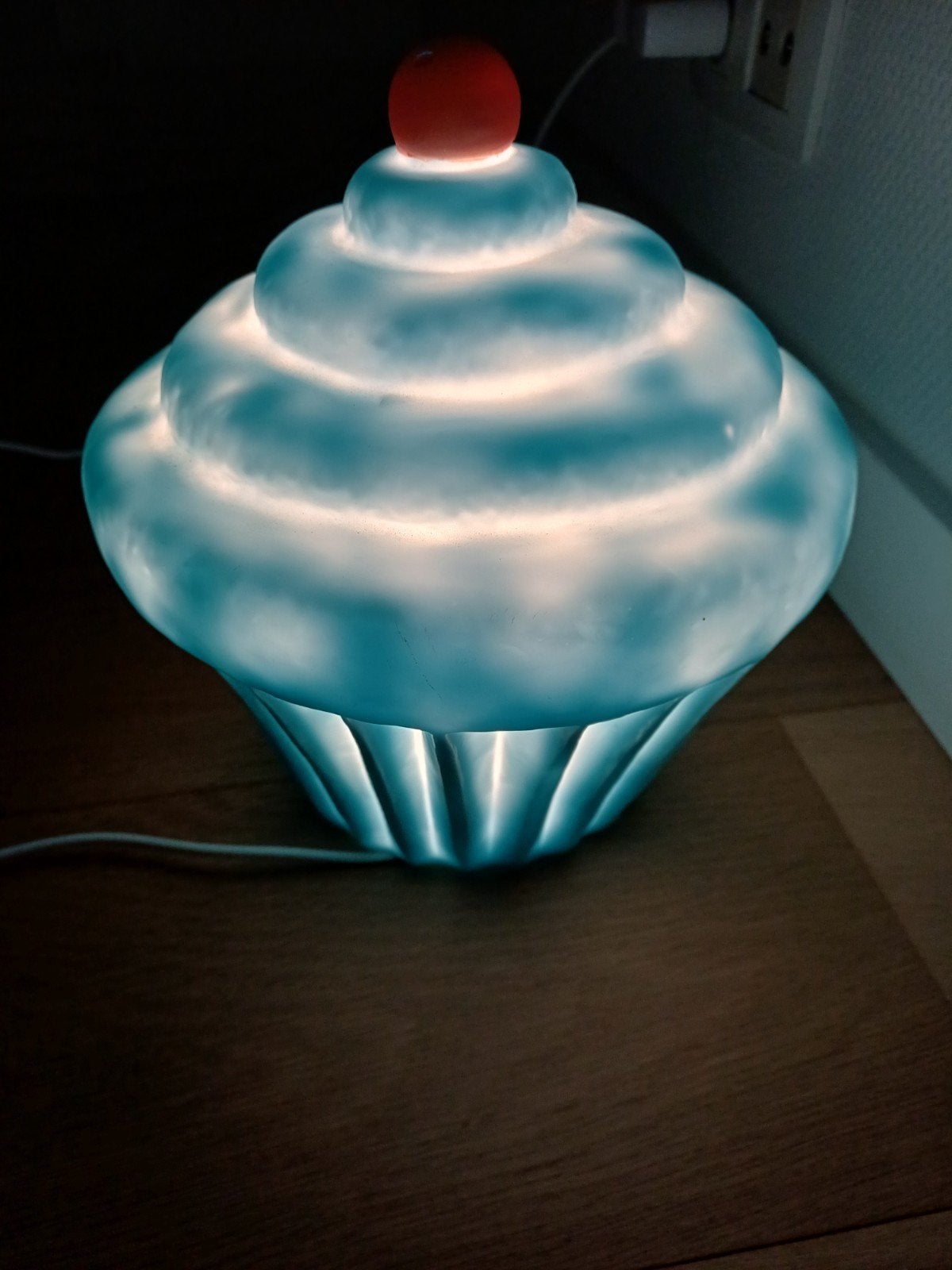 The Little Lamp Company Nachtlampje Cupcake - Lichtblauw, Enlèvement, Synthétique