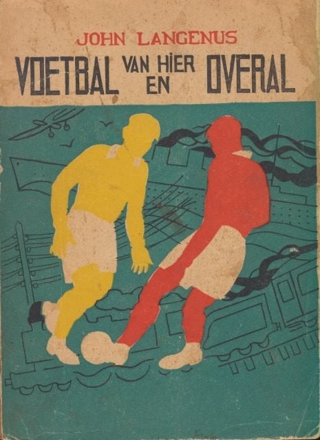 (sp115) Voetbal van hier en overal, 1943, Boeken, Sportboeken, Verzenden, Gelezen
