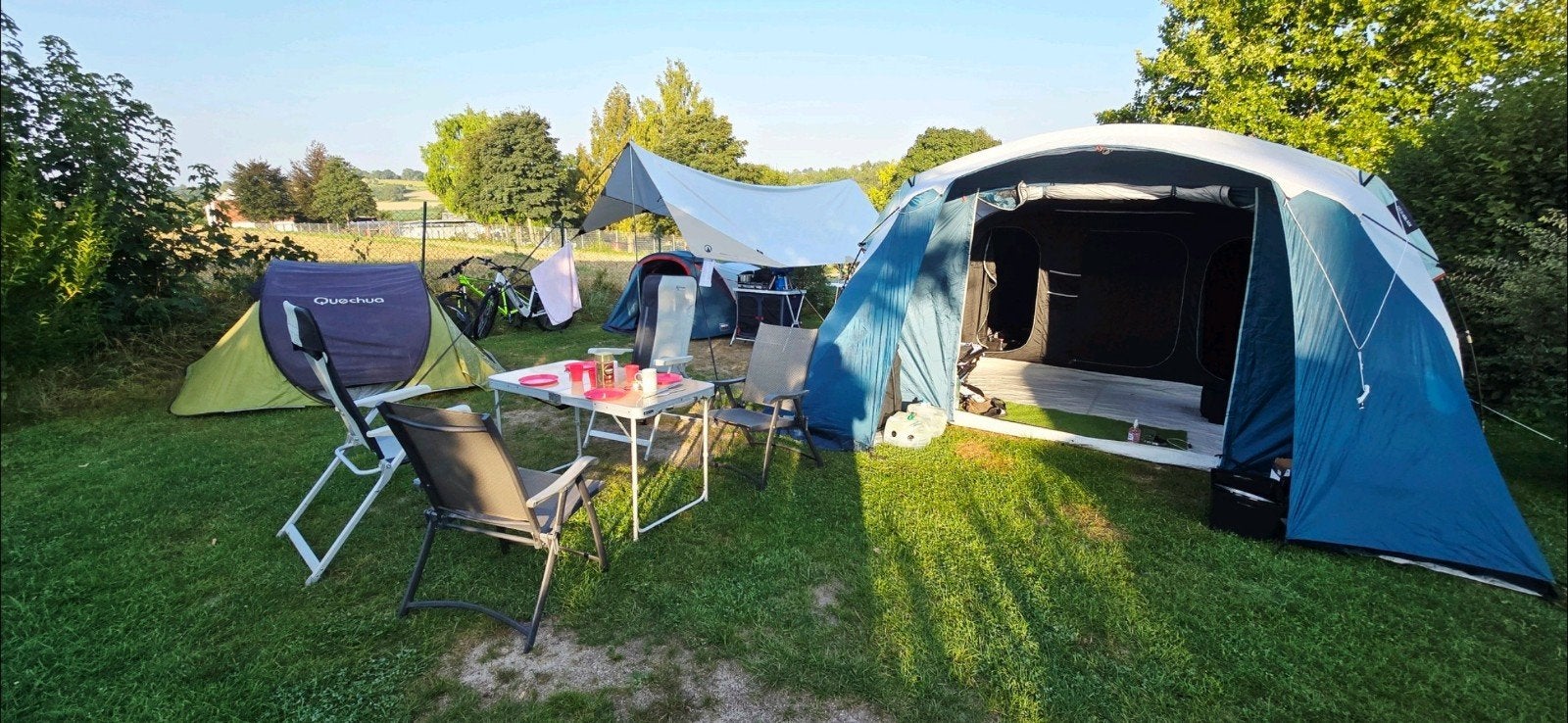 Aprenaz 6.3 F&B (Grote versie) + Tarp
Multifunctionele ta, Caravanes & Camping, Tentes, Enlèvement ou Envoi, Comme neuf, Jusqu'à 6