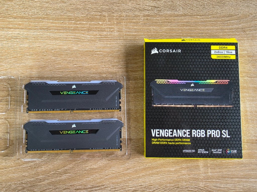 DDR4 Corsair Vengeance RGB PRO SL 2x8GB (16GB) 3600Mhz, Computers en Software, RAM geheugen, Verzenden, DDR4, Zo goed als nieuw