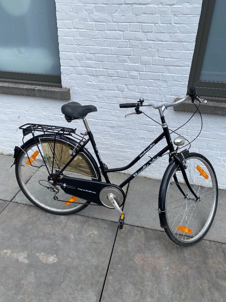 Zwarte damesfiets, Fietsen en Brommers, Gebruikt, Velgrem, Versnellingen, Ophalen