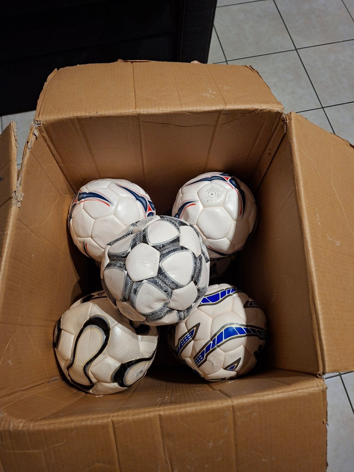 10 grote nieuwe voetballen, Sport en Fitness, Ophalen, Nieuw, Bal