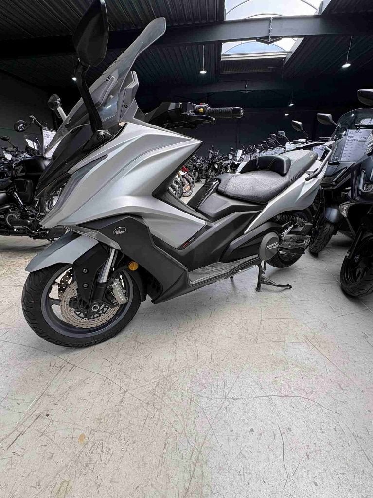 Kymco AK 550 tweedehands uit het jaar 2019, Ophalen, Gebruikt, Benzine, 550 cc