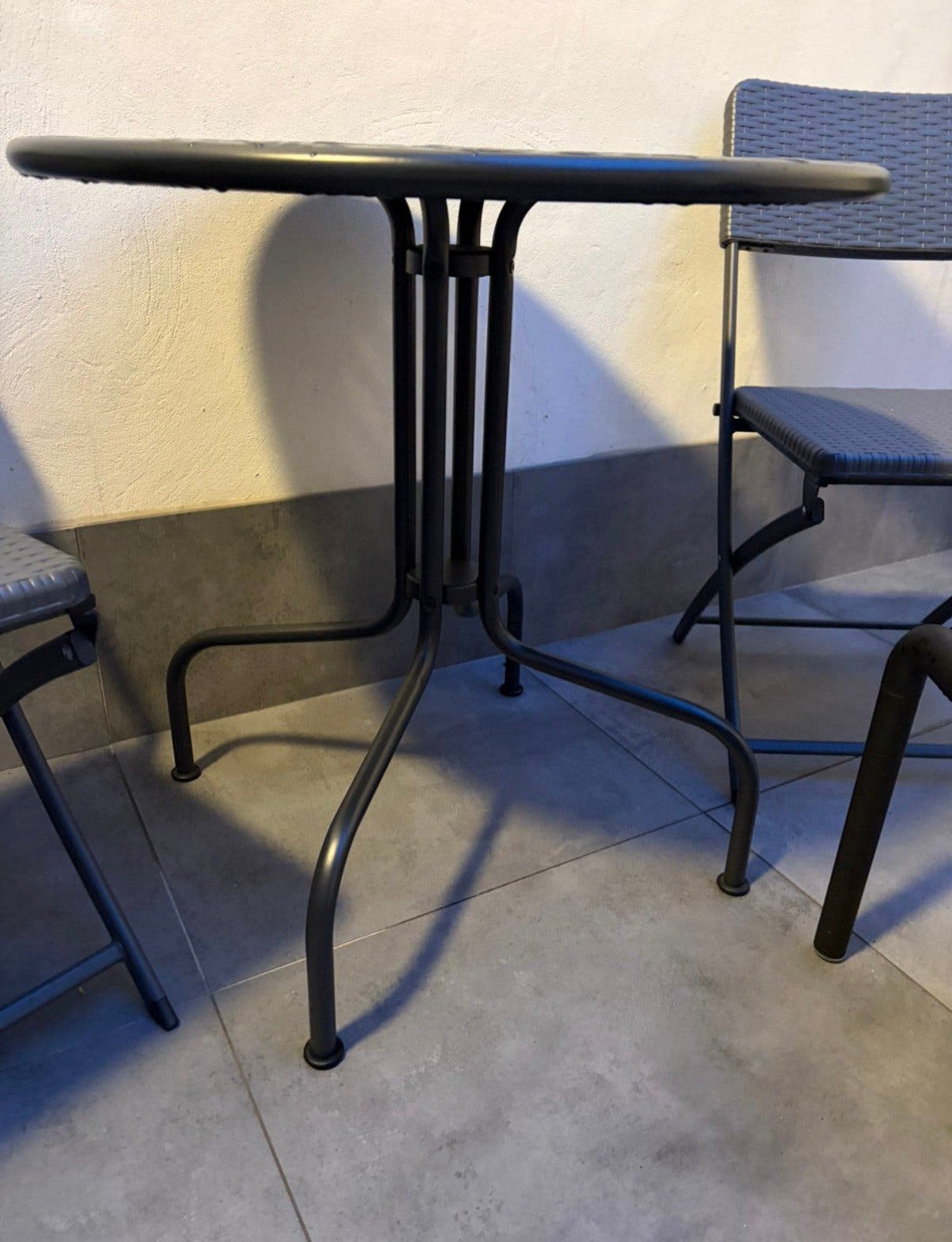 1 Tuin/Terras tafel, Ophalen, Zo goed als nieuw