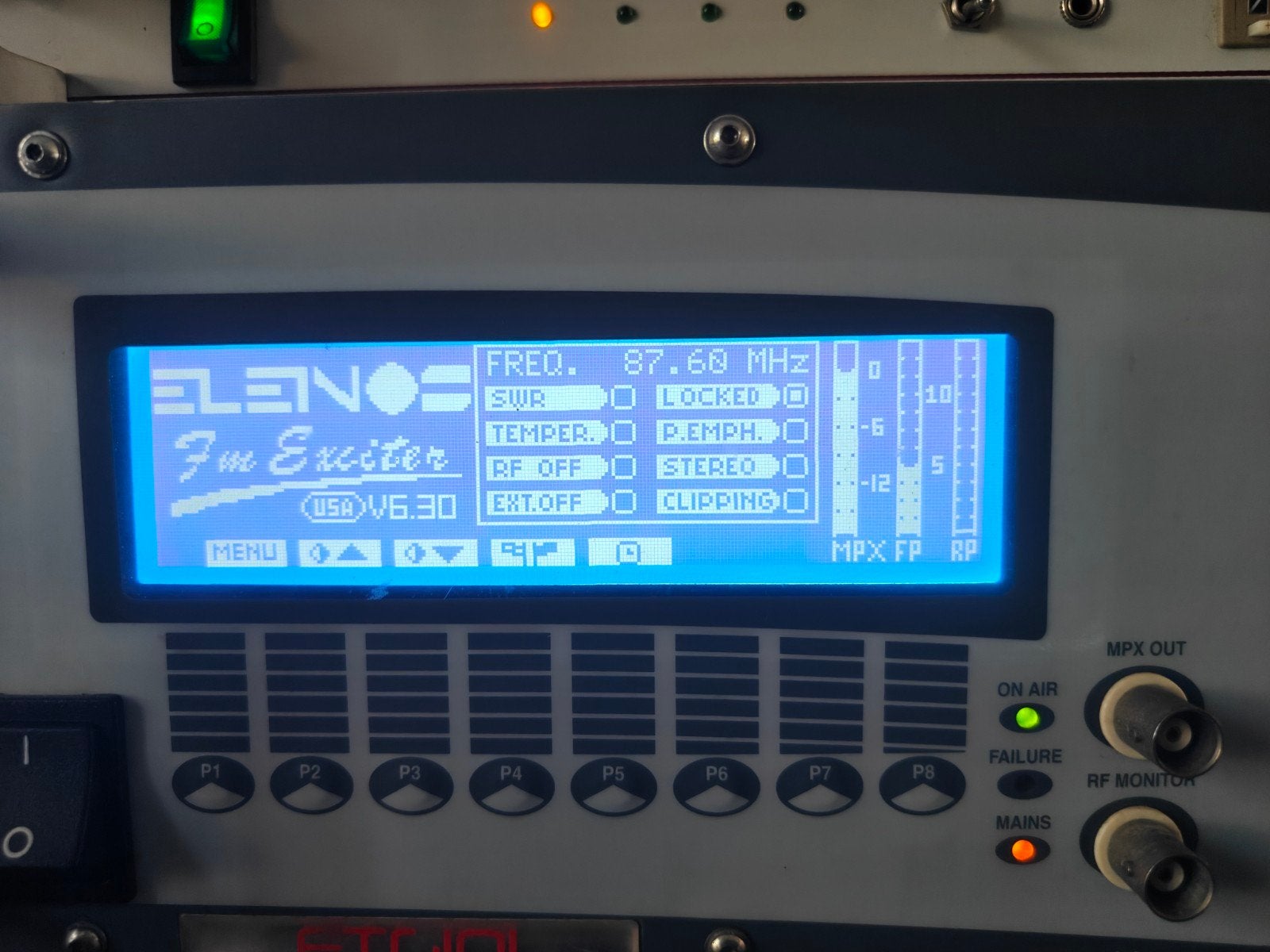 Elenos ETG fm zender 100 Watt, Ophalen, Zender