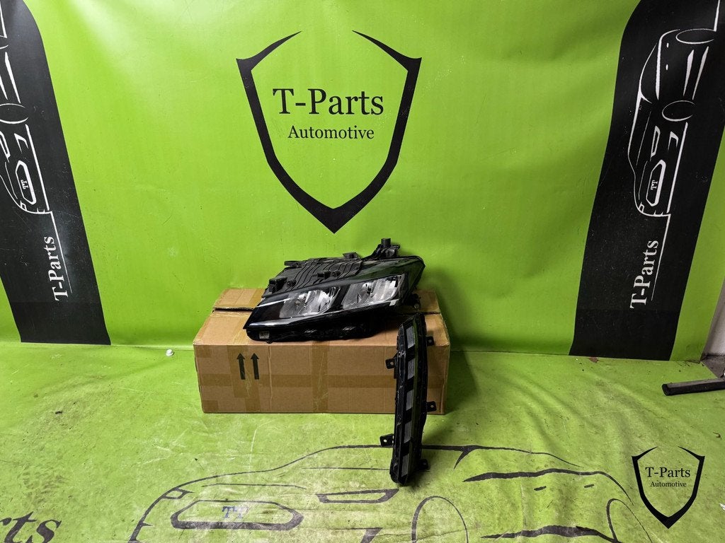 peugeot 308 koplamp links 98516733 lamp 98516733, Auto-onderdelen, Taurusavenue 1
2132 LS  Hoofddorp, NL, Gebruikt, Contact.group@renault.com