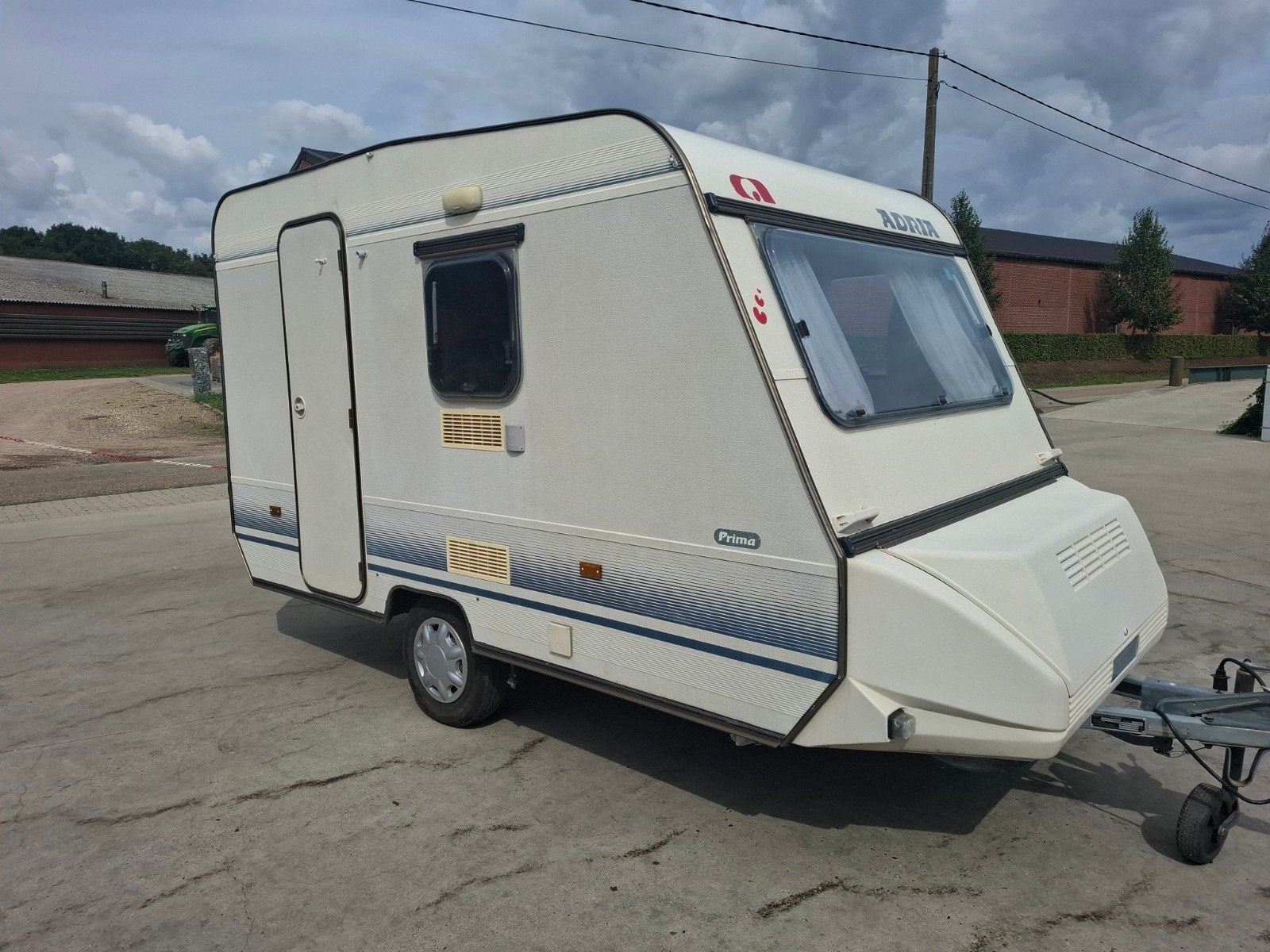 mooie adria caravan tekoop mtm 750kg, Particulier, Adria, Poêle, Siège de train