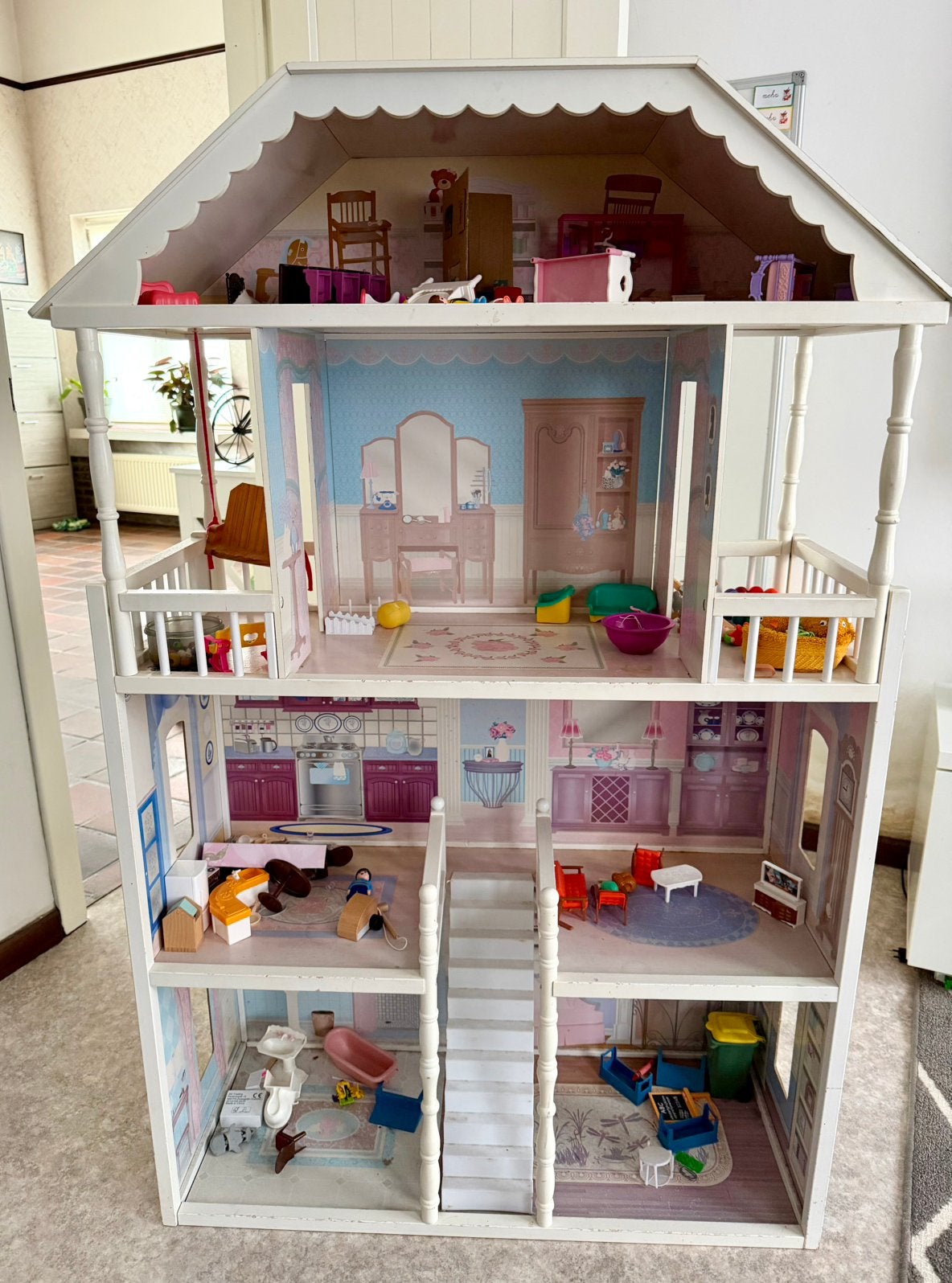 Hout Popenhuis, Ophalen, Zo goed als nieuw, Poppenhuis