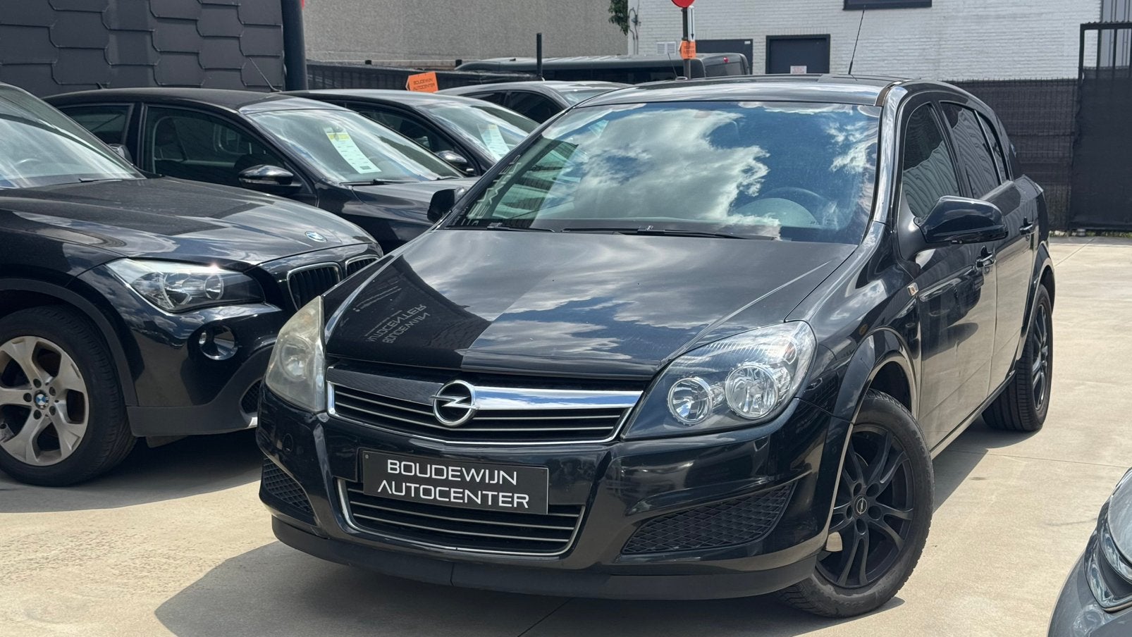 Opel Astra 1.6Benzine 2012 Beginnerswagen 183.xxxkm Gekeurd, Auto's, Voorwielaandrijving, https://public.car-pass.be/vhr/18927303-50c1-4ff9-b117-ff8d0a3d719c