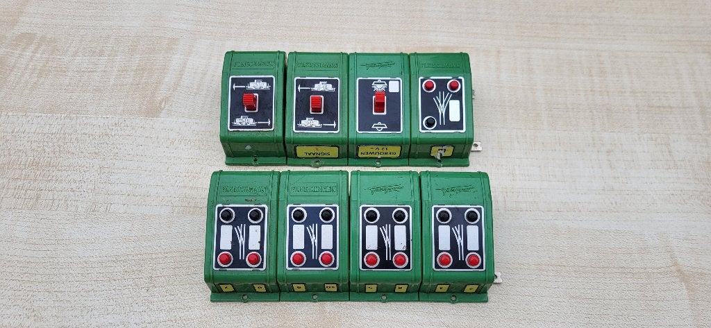 set met 8 stuks fleischmann schakelaars, Ophalen of Verzenden, Zo goed als nieuw, Gelijkstroom, Fleischmann