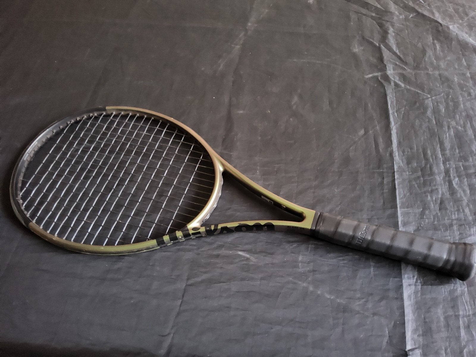 Wilson BLADE V8 98s 18 x 16 295 g, Enlèvement ou Envoi, Wilson